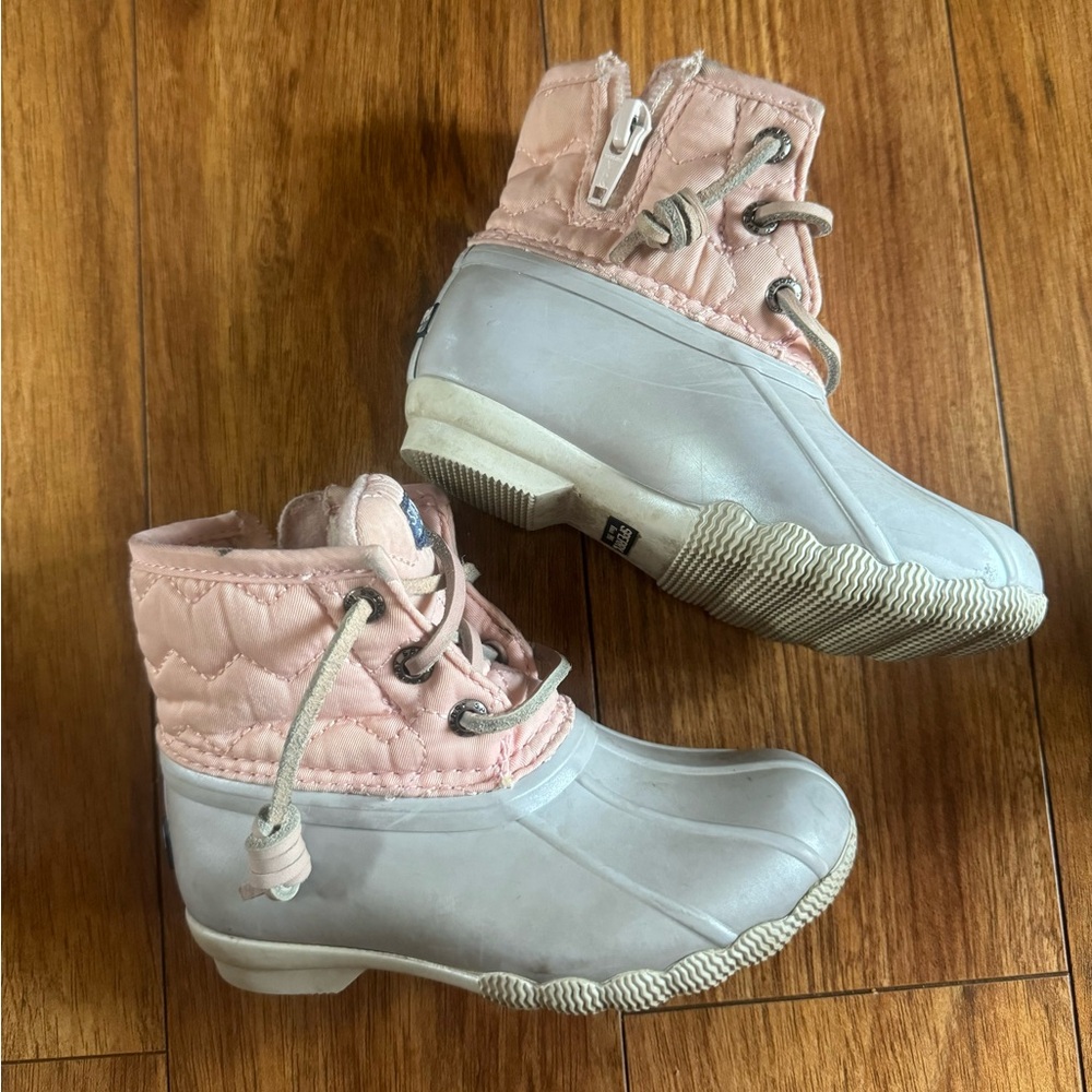 Sperry boots size 8 toddler